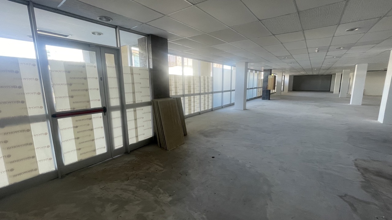 To Let commercial Property for Rent in Athlone Western Cape